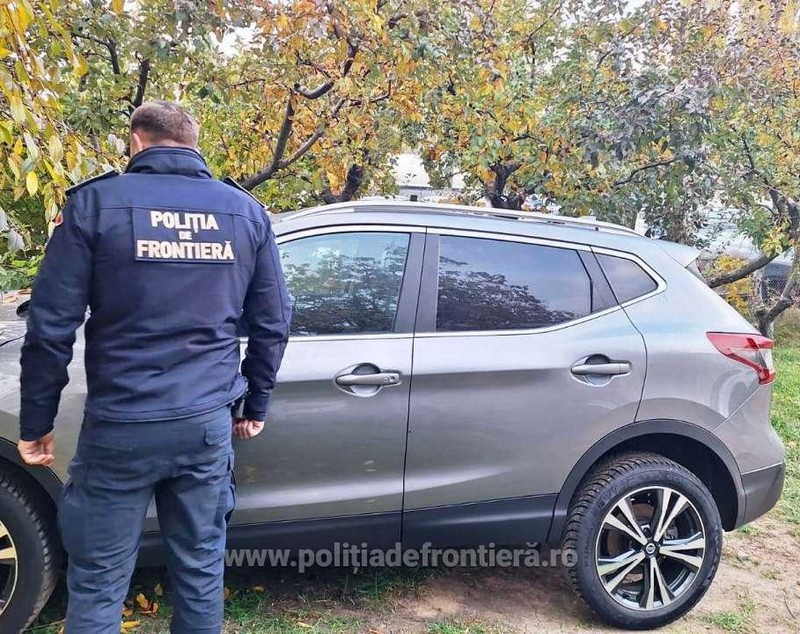 Autoturism furat din Italia, descoperit de poliţiştii de frontieră din Iași. Șoferul susține că l-a cumpărat dintr-un parc auto