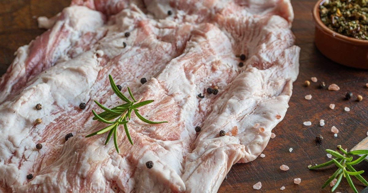 Cât costă 1 kg de carne de porc în magazinele Lidl, Kaufland, Auchan, Carrefour înainte de Crăciun Foto: Profimedia Images