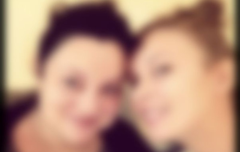 Uite cum arată sora Dianei Dumitrescu! Ți se pare că seamănă?