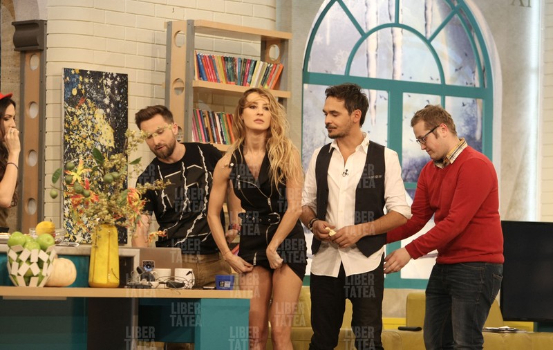 EXCLUSIV/ Ce o supără pe asistenta Flavia în direct și rezolvă în pauza publicitară? O poză cât 1000 de cuvinte!