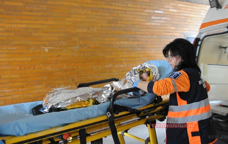 Fetiță din Vaslui, opărită cu apă clocotită. A ajuns cu arsuri grave la spital