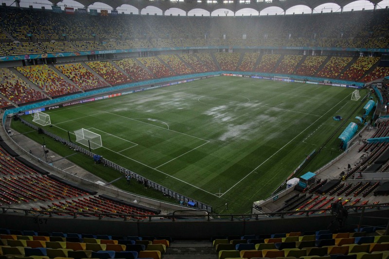 Așa arăta azi Arena Națională, după ploaia torențială de sâmbătă după-amiază. Foto: INQUAM PHOTOS / Octav Ganea