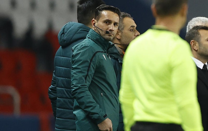 Arbitrul Sebastian Colțescu, suspendat de UEFA până la finalul sezonului după incidentul de la meciul PSG - Istanbul
