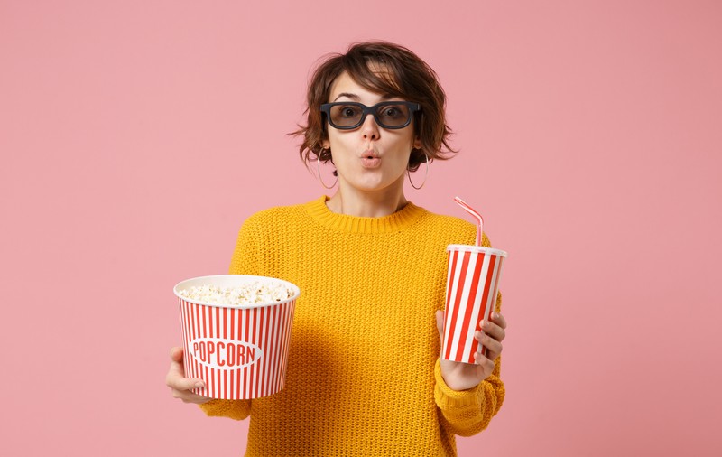 De ce este popcornul asociat cu filmele