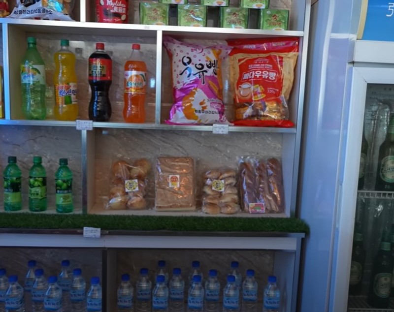 Ce au descoperit vloggerii „HaiHui în Doi” în Coreea de Nord. Experiența pe care au avut-o în țara condusă de Kim Jong Un: „Ne înregistrau cu telefoanele pe ascuns”