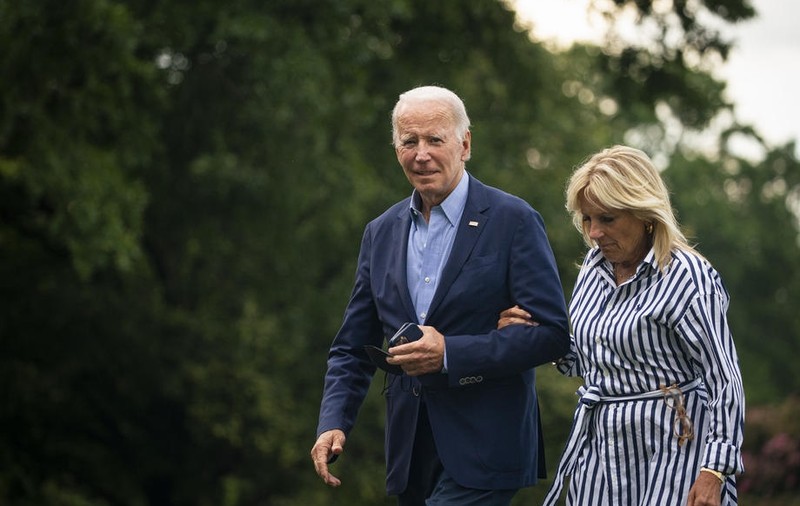 Jill Biden are Covid. „Simptome ușoare” pentru prima doamnă a SUA