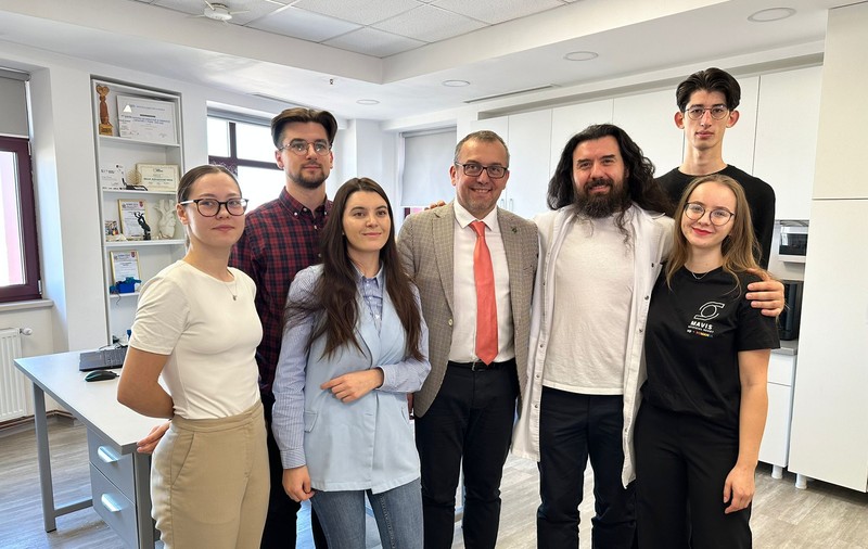 Cea mai mică inimă artificială din lume, creată la Iași, a fost premiată la competiția mondială HeartHackathon din Japonia