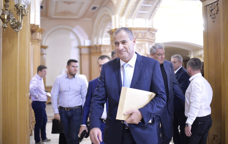 Marian Neacşu, condamnat pentru conflict de interese, a fost numit secretar general al Guvernului