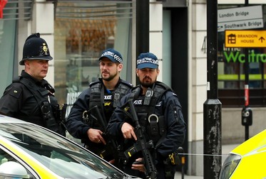 Străzile din Londra sunt împânzite de ofițeri, în urma atacului terorist