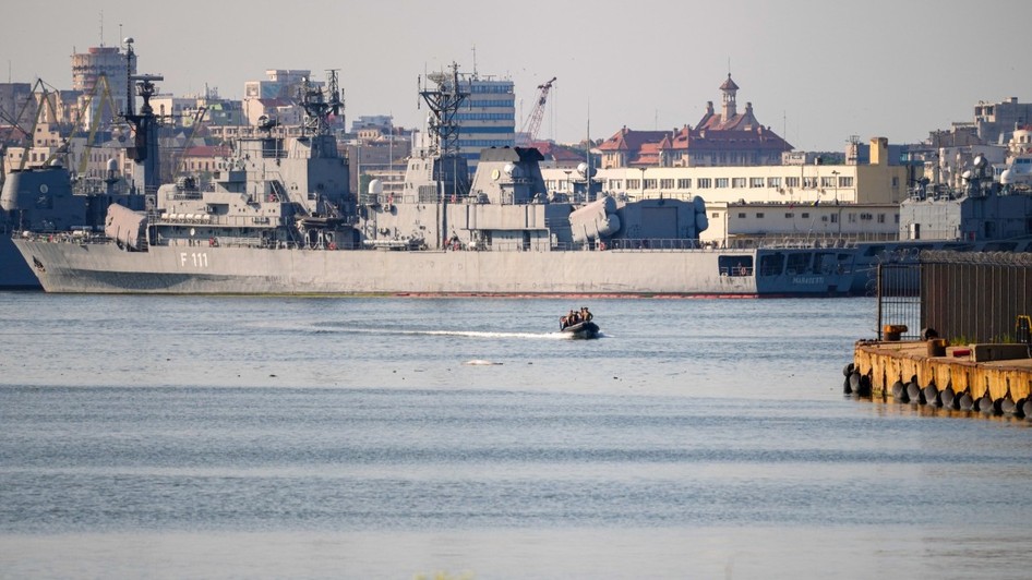 Nave militare ancorate în Portul Constanța