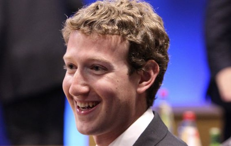 Uite ce şi-ar putea cumpăra Mark Zuckerberg cu averea sa de şapte miliarde de dolari!