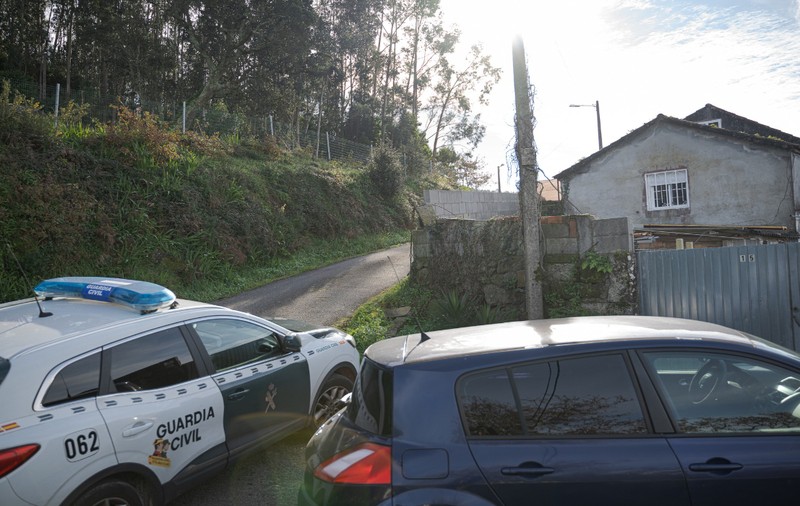 52 de români trăiau ca sclavii într-o fermă agricolă din Spania, de unde au fost salvați de poliție