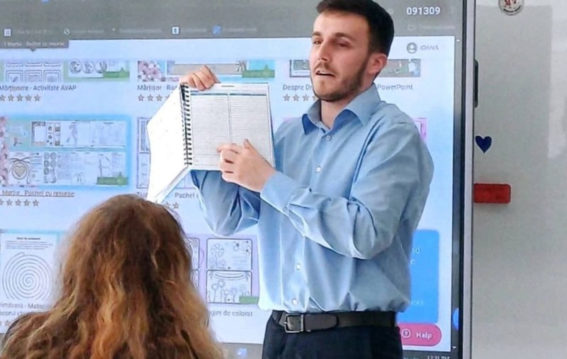 Titularizare 2026, greșeală în baremul la română pentru educatori. Profesorii acuză că subiectele au fost generate cu ChatGPT. Petruț Rizea: „Mulți oameni ar putea rămâne fără catedră”
