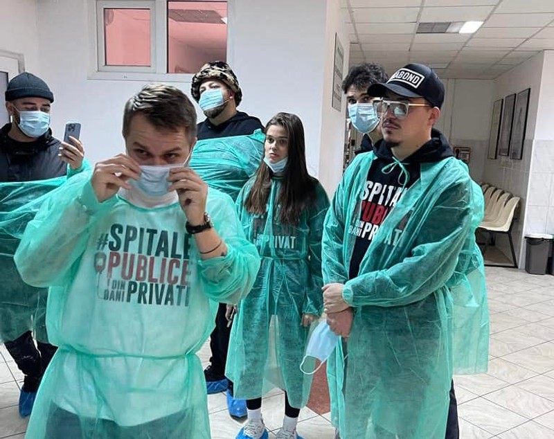 Codin Maticiuc, despre viața cu trei copii. Motivul pentru care fetele sale s-au născut în SUA