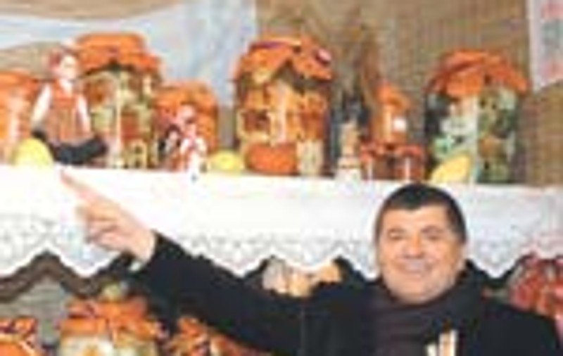 Politicienii, la muraturi