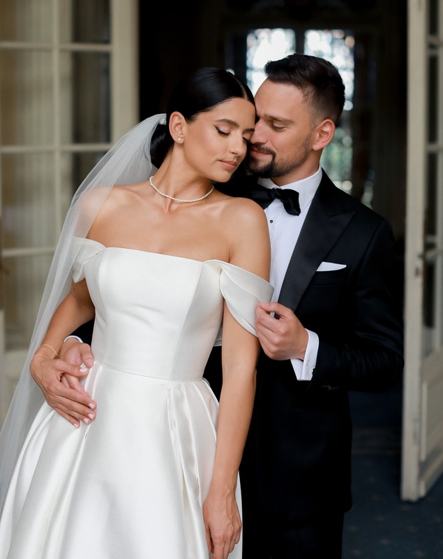 Imagini de la nunta lui Vlad Gherman cu Oana Moșneagu. Cine sunt nașii cuplului
