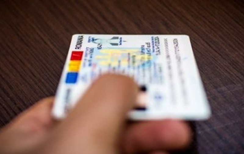 Schimbări majore în obținerea cărților de identitate, din 2021. Cum vor arăta și de la ce vârstă vor fi obligatorii