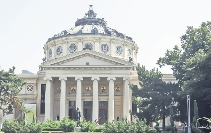 Coşbuc şi Caragiale "se cinsteau" la Caru' cu bere