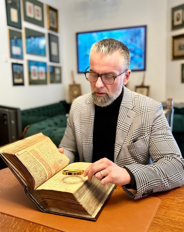 Cezar Ionașcu s-a întors acasă, după ce s-a spus că și-a înșelat soția cu Floriana Jucan. Cum a fost surprins