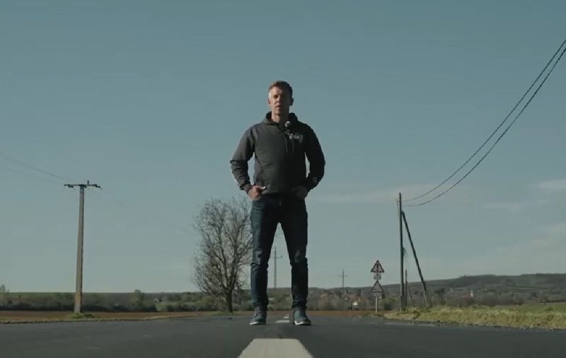 Péter Magyar îl provoacă la un duel ca-n Vestul Sălbatic pe Viktor Orbán: „Tovarășe premier, fii curajos! Stabilește data, locul și arma!”