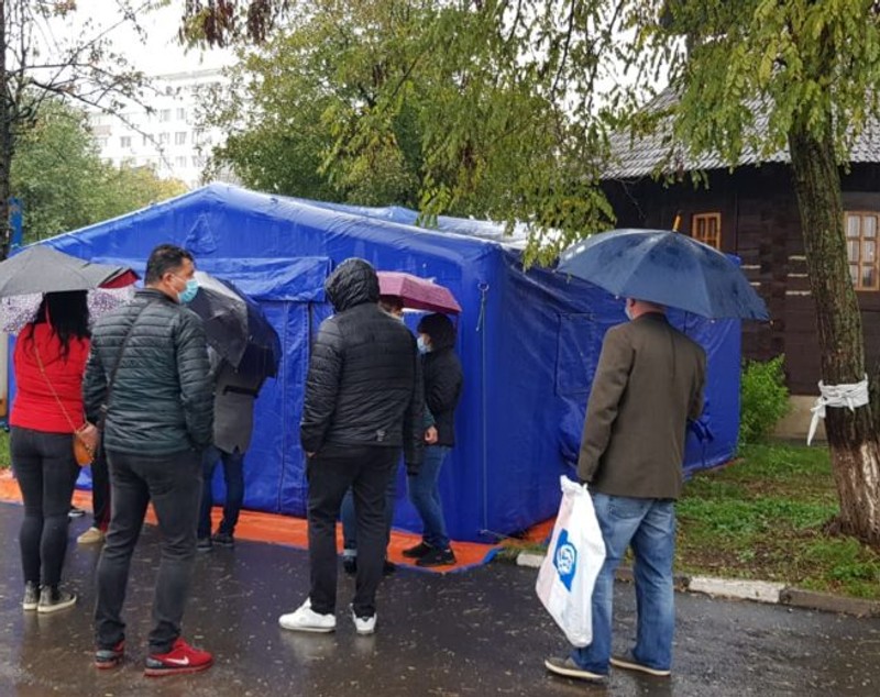 Aglomerația la ușa spitalului devine o imagine la ordinea zilei, iar unitățile medicale nu au soluții. Managerul Institutului Oncologic: „Mă apucă groaza că vine iarna”