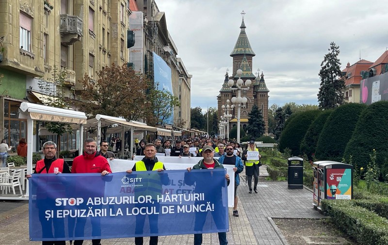 Zeci de angajați în industria IT au ieșit în stradă, la Timișoara: „Abuzurile au devenit normale”