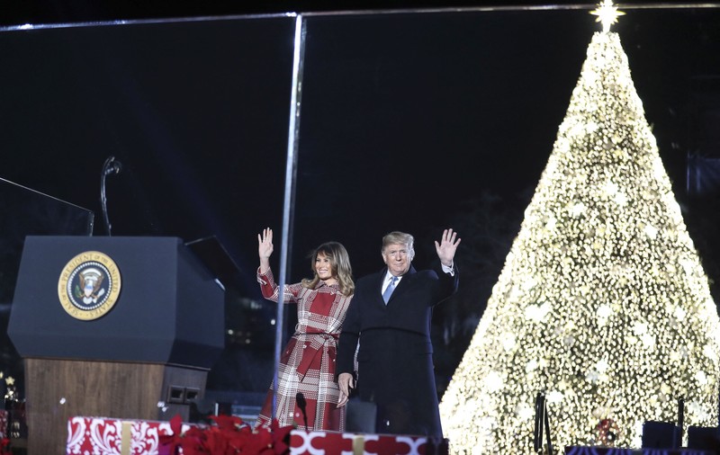 Cum sună colindul despre punerea sub acuzare a lui Donald Trump