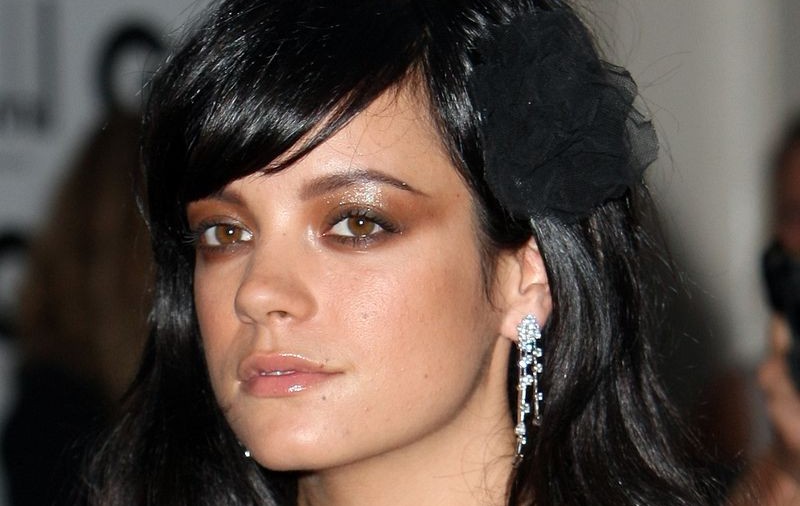 Lily Allen vrea să fie o mamă perfectă