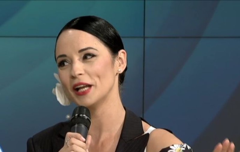 Cătălin Măruță a pus-o în încurcătură pe Andreea Marin. "Ținuta asta se poartă cu ceva pe sub?"