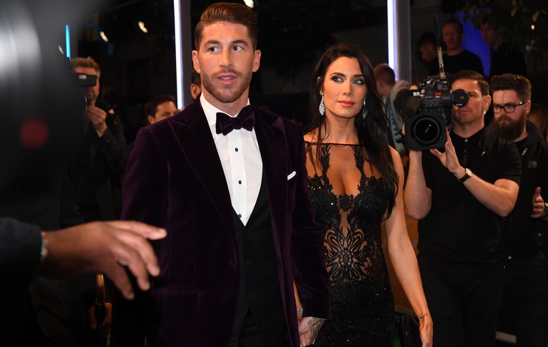 Soțiile și iubitele fotbaliștilor au făcut parada modei la Gala premiilor ''The Best'' a FIFA | GALERIE FOTO