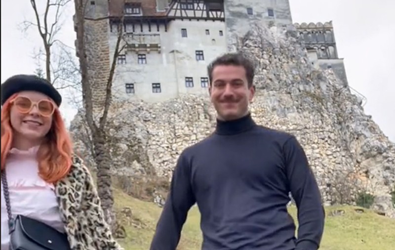Doi australieni care au vrut să viziteze Budapesta au ajuns, din greșeală, la București. Cum au descris experiența