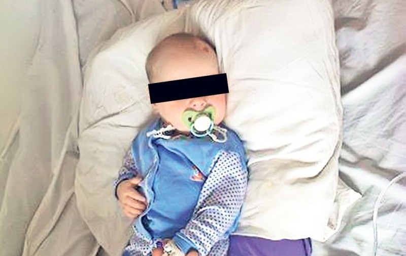 Salvat din mâinile propriei mame! O bunică din Botoşani a intervenit pentru nepoţelul său maltratat