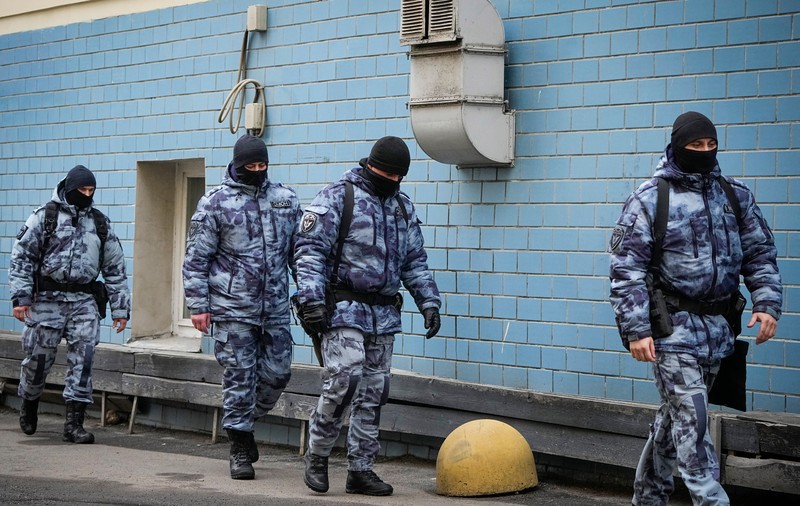 Doi minori şi un tânăr, condamnaţi în Rusia la pedepse grele de închisoare pentru acte de sabotaj menite să ajute Ucraina