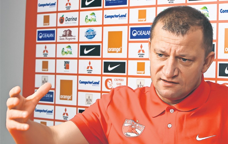 Dorinel Munteanu o vede pe Steaua favorită în meciul cu Stuttgart