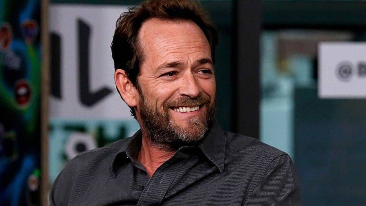 Luke Perry se logodise în secret înainte să moară. Urma să se căsătorească cu o terapeută de 44 de ani