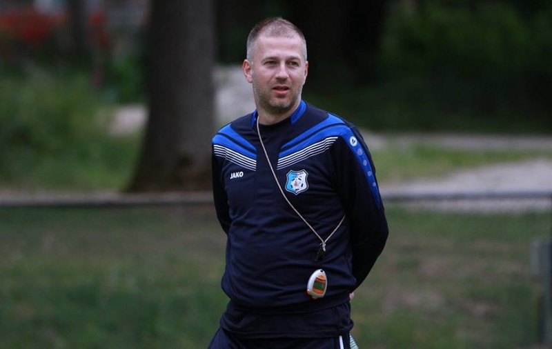 Edi Iordănescu ameninţă cu demisia, dacă nu i se face echipă. Narcis i-a dat replica