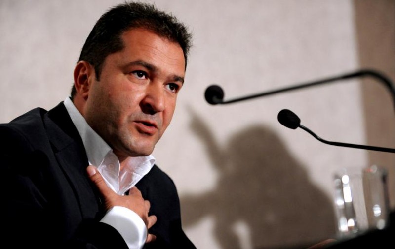 Sorin Ovidiu Vântu l-a numit pe Elan Schwartzenberg "escroc". Schwartzenberg: "Sper să moară acasă, în pace"
