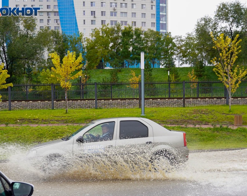 „Cascadă de fecale”. 200.000 de oameni din orașul rus Volgograd au rămas fără apă, după ce canalizarea s-a stricat