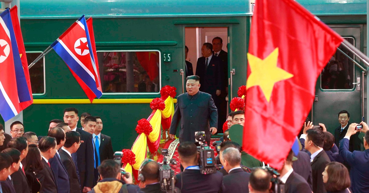 Kim Jong-Un a ajuns în Vietnam, pentru summitul dintre Statele Unite şi Coreea de Nord