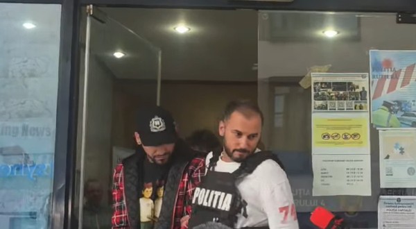 Trapperul Ian, unul dintre cei mai cunoscuți artiști ai scenei trap din România, a fost reținut pentru 24 de ore de polițiști