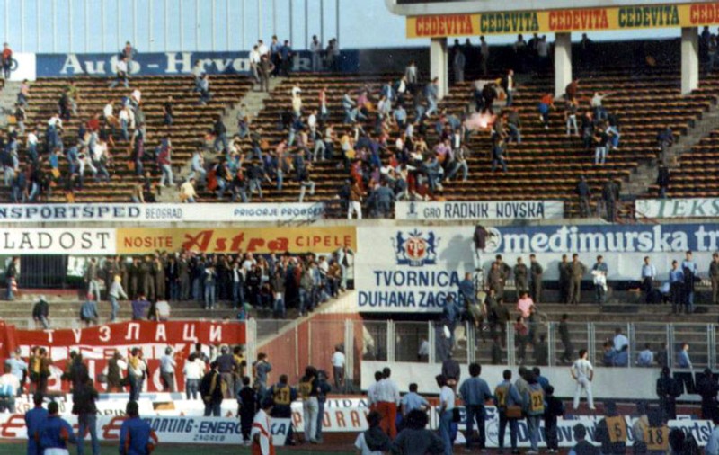 Pe stadionul lui Dinamo Zagreb a început războiul Iugoslaviei. ^Un român, martor la evenimentele dramatice