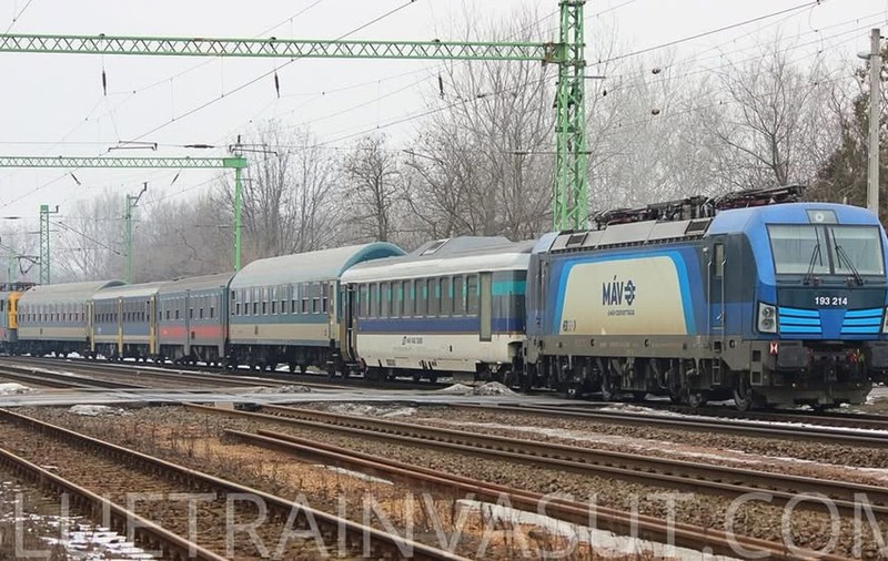 Cum arată un Intercity „sorcovă” care a stârnit scandalul în Ungaria, devenit simbol pentru politica „antiferoviară”