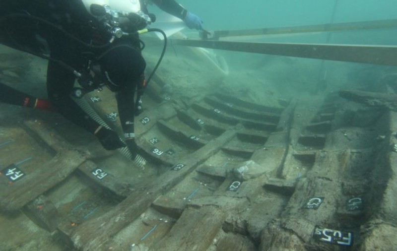 Ambarcațiune romană veche de două milenii, descoperită de arheologii subacvatici în largul coastelor Croației