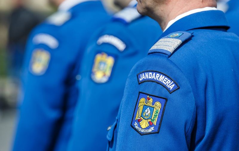 Un jandarm a fost prins la Cluj cu droguri și un cântar în mașină. Ce le-a spus polițiștilor