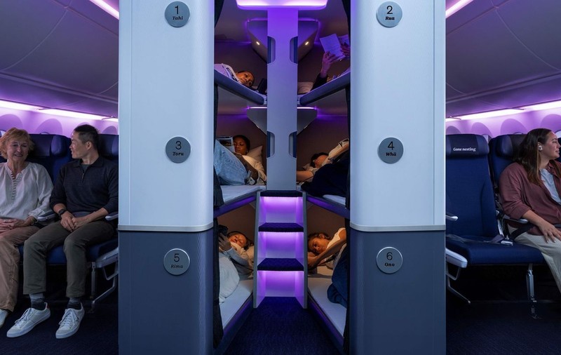 O companie aeriană introduce paturile supraetajate în avion: pasagerii vor plăti sute de euro pentru patru ore de somn la înălțime