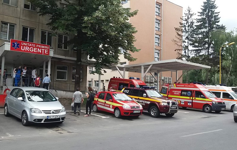Cât de pregătite sunt spitalele celor mai periculoase zone din drumurile morții? La Râmnicu Sărat nu e UPU, la Brașov funcționează „în spațiu provizoriu”