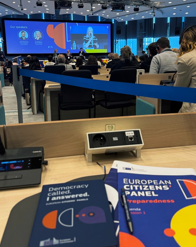 Cum ajung vocile cetățenilor în deciziile UE. Ada-Maria Ileana, tânăra chemată la Panelul Cetățenilor Europeni din Bruxelles: „Tinerii sunt cei care vor beneficia cel mai mult de o Uniune pregătită pentru crize”