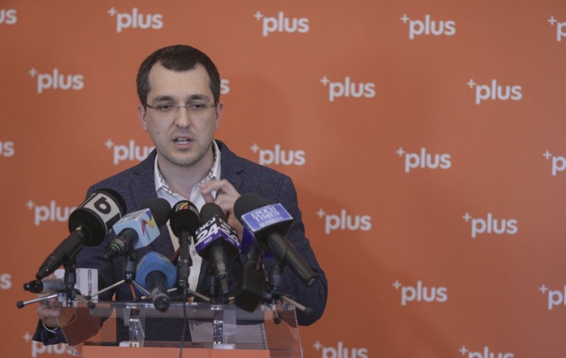 Vlad Voiculescu renunţă la cursa pentru Primăria Capitalei