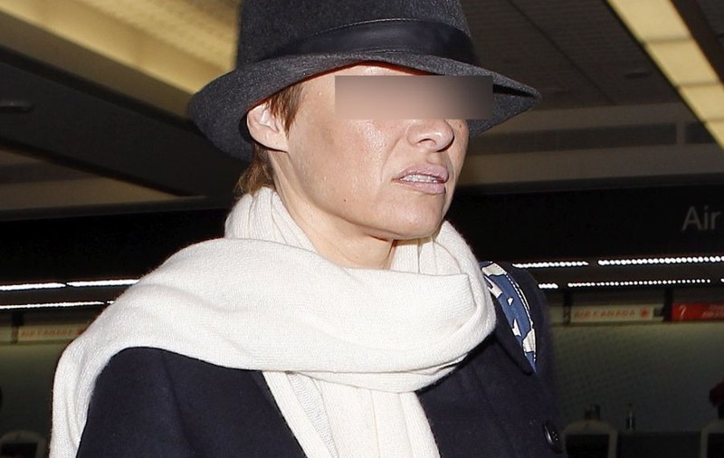 Arată în ultimul hal! Iat-o pe PAMELA ANDERSON FĂRĂ MACHIAJ, cu PIELEA CĂZUTĂ şi PĂTATĂ, RIDURI ADÂNCI şi OCHII OBOSIŢI! FOTO