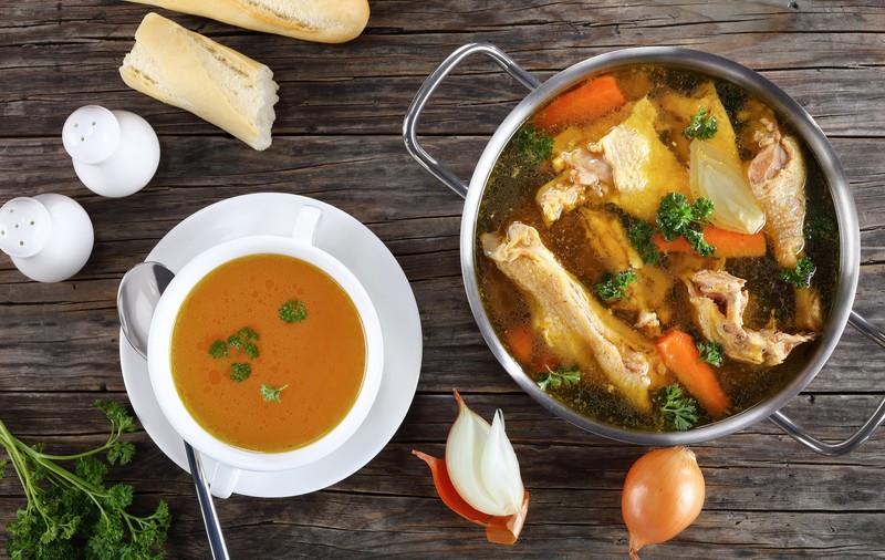 Diferența dintre supă și ciorbă. Ce ingrediente diferențiează cele două rețete